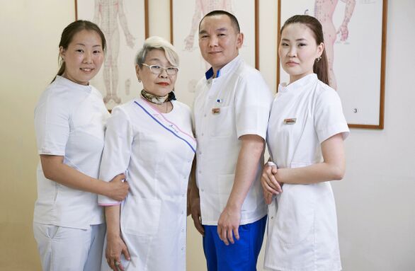Medicina tibetană ajută la durerile de spate